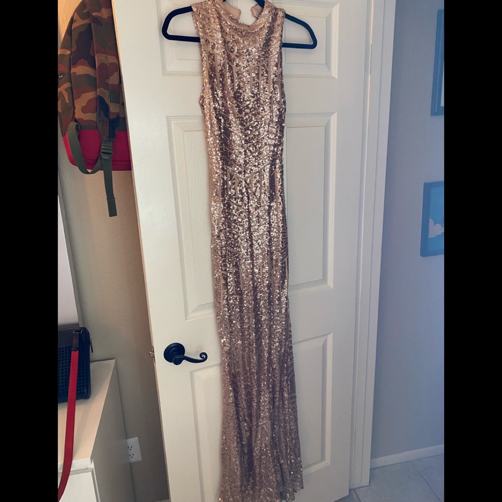 Sequence Gown With Open Back Size Small - image 1